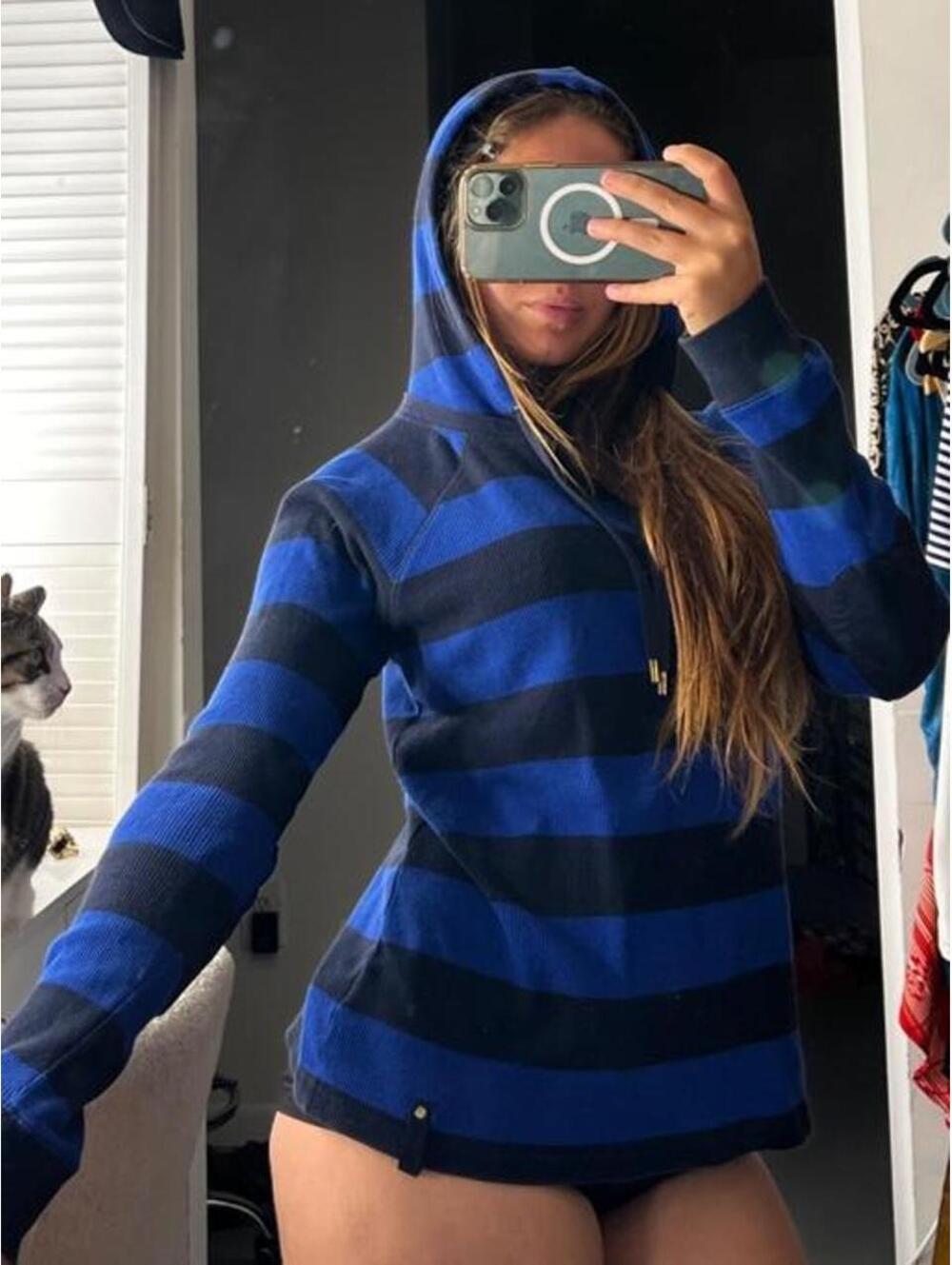 -RALPH LAUREN VINTAGE BLACK AND BLUE STRIPED HOODIE
